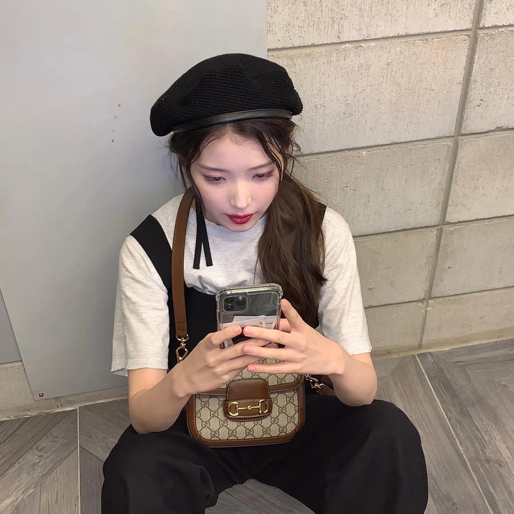 IU