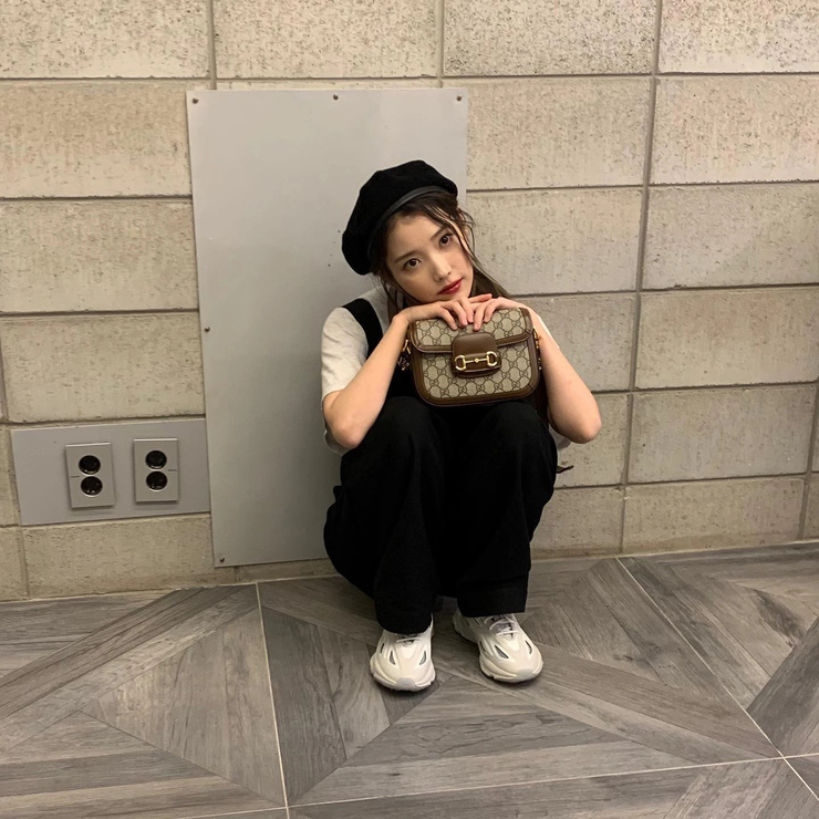 IU