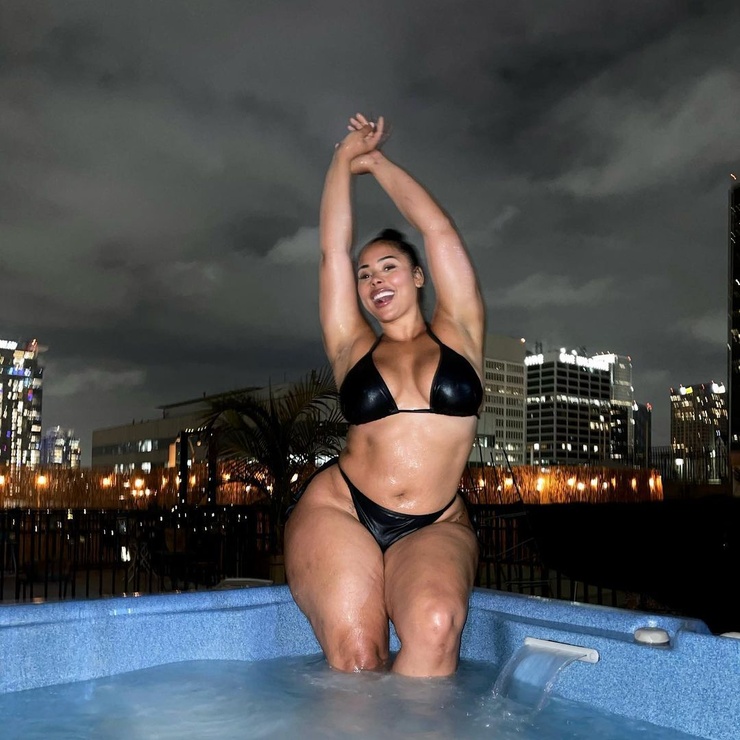 Tabria Majors