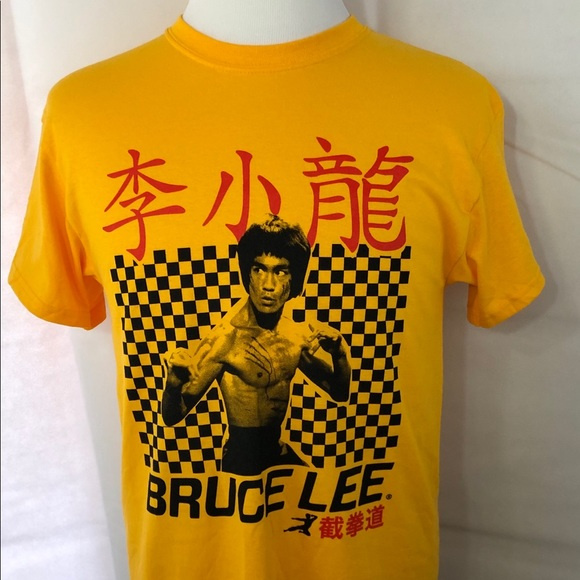 Picture of Bruce Lee Medium Yellow T Shirt NWOT