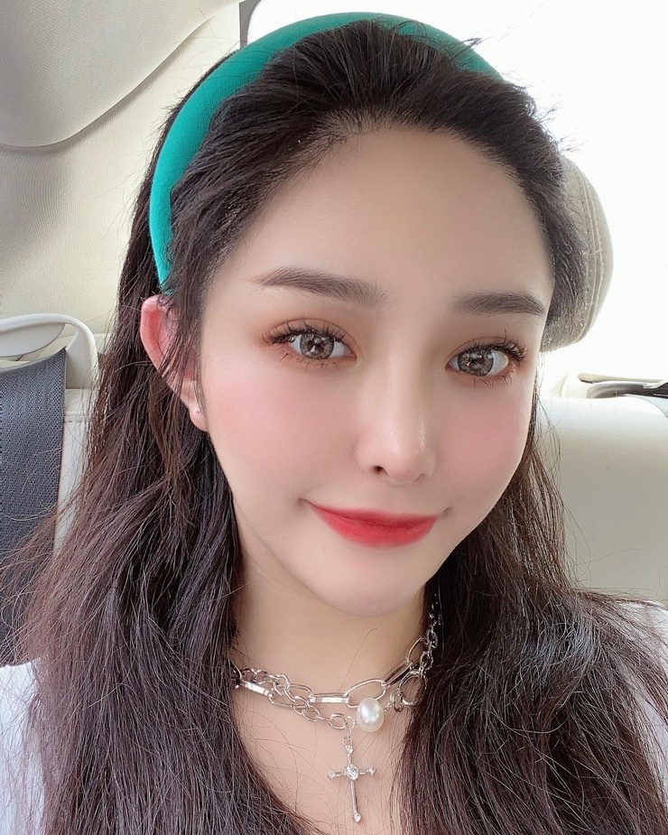 Songyuxin Hitomi