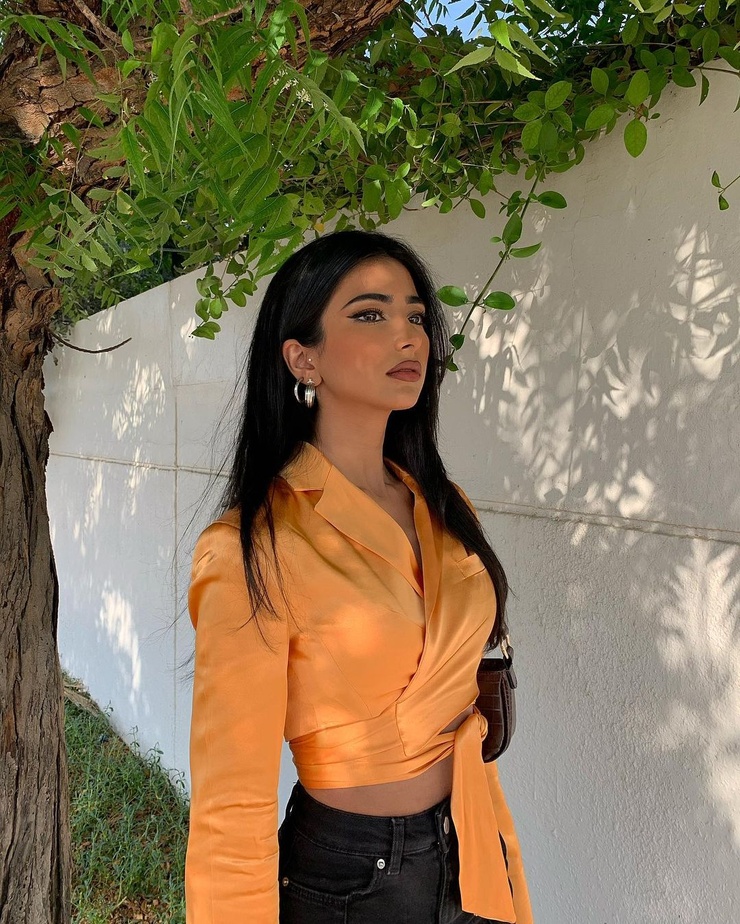 Iffat Marashi