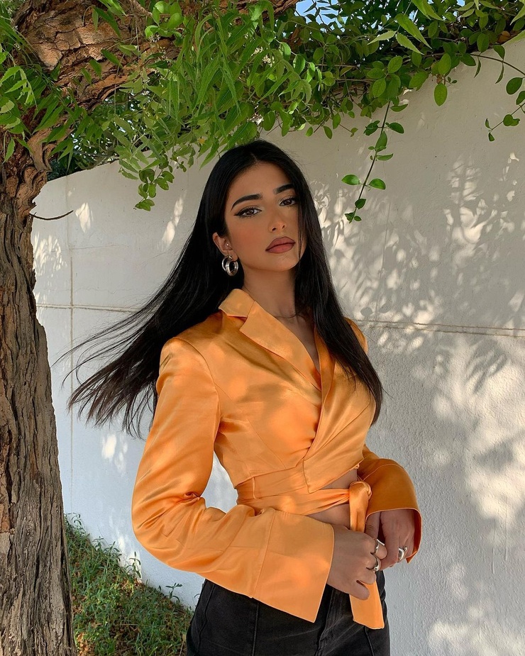 Iffat Marashi