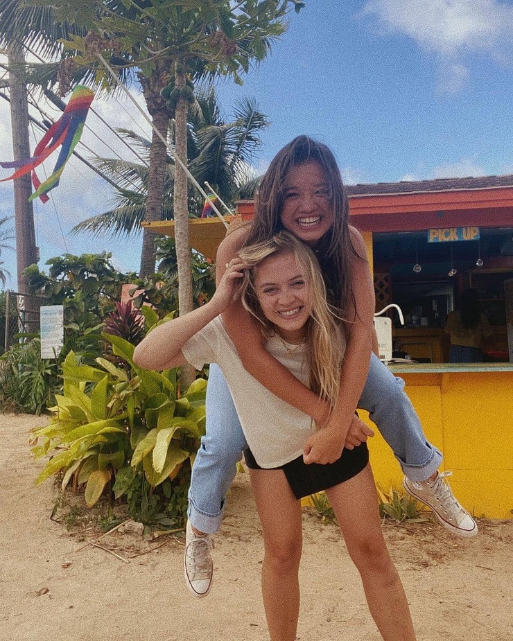 Peyton Elizabeth Lee Peyton Elizabeth Lee