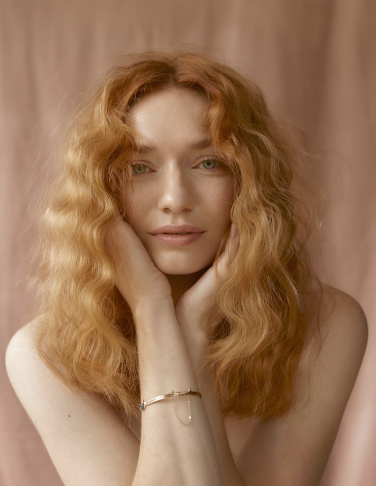 Eleanor Tomlinson Eleanor Tomlinson