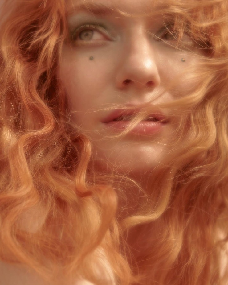 Eleanor Tomlinson Eleanor Tomlinson