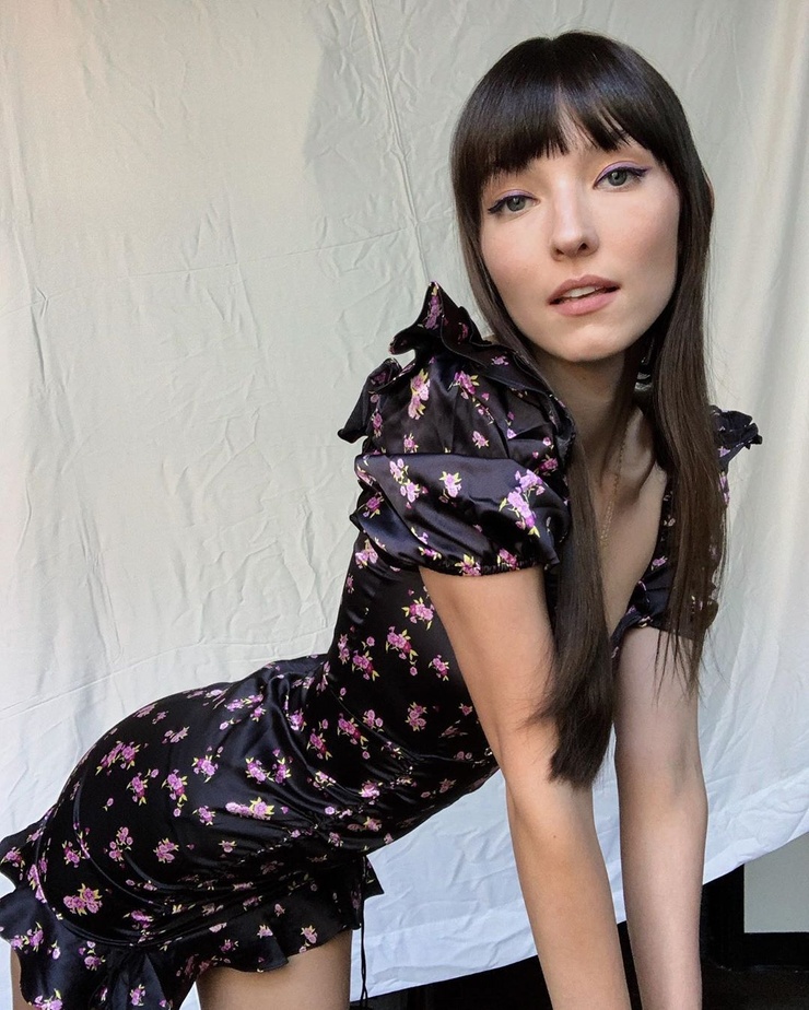 Savvy Taylor Savvy Taylor