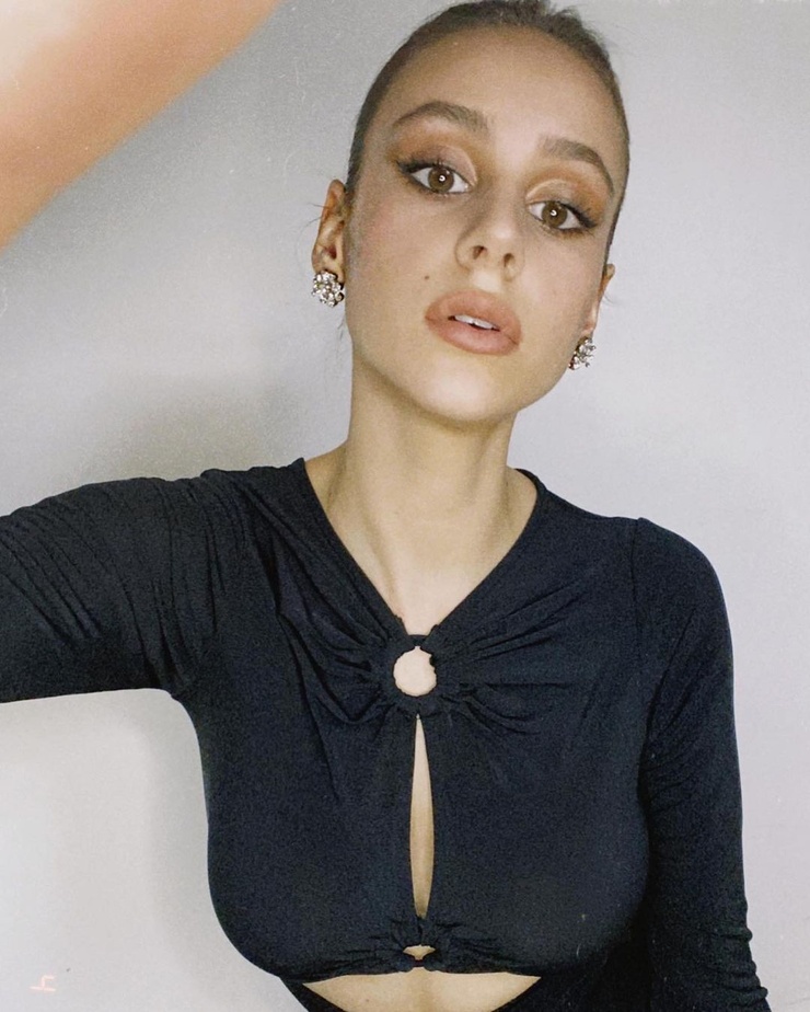 Nell Verlaque