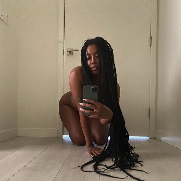 Raven TRACY Raven TRACY