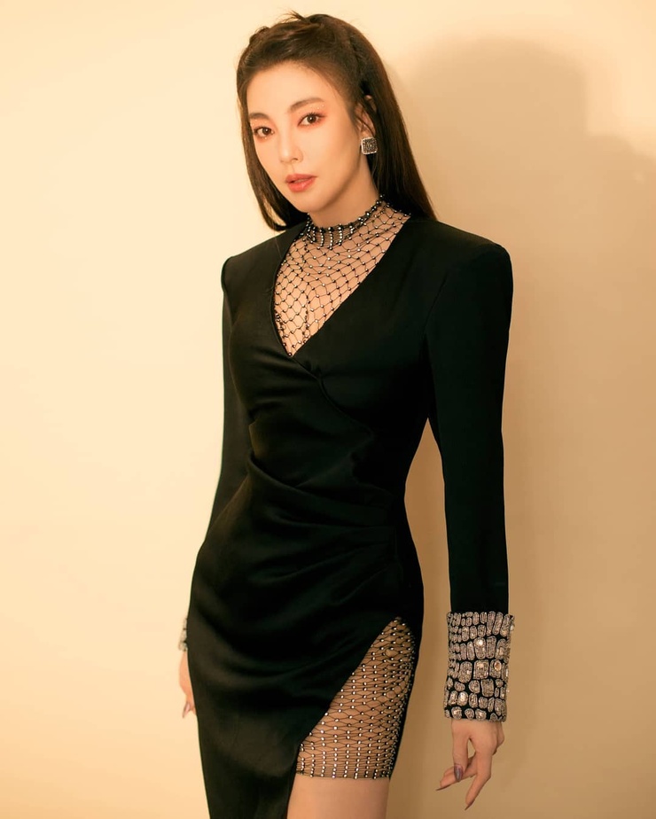 Kitty Zhang Yuqi