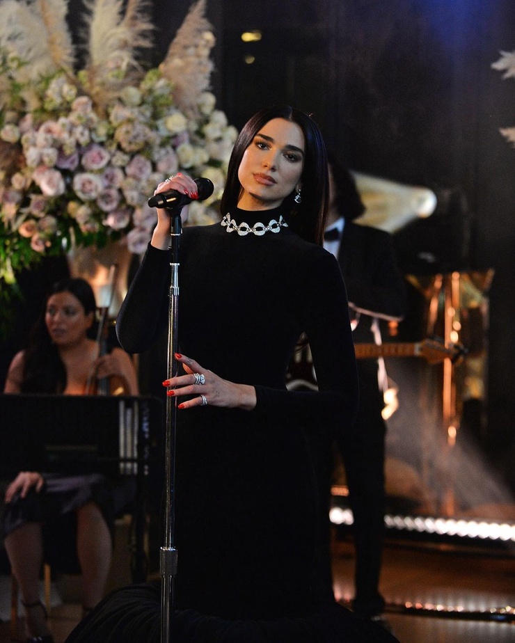 Dua Lipa