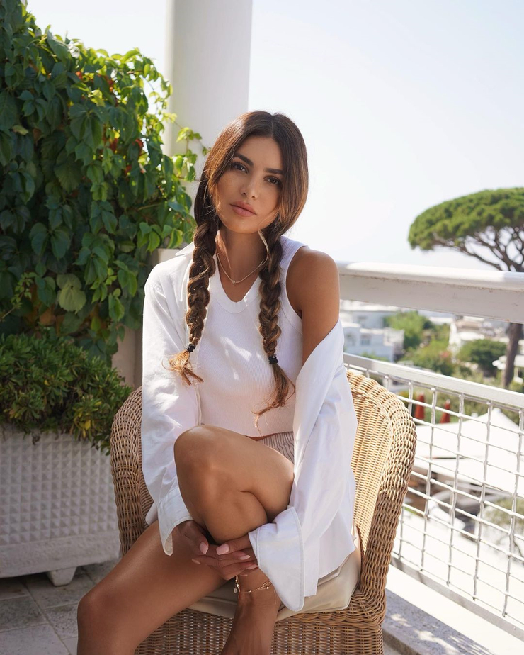 Negin Marsalehi Negin Marsalehi