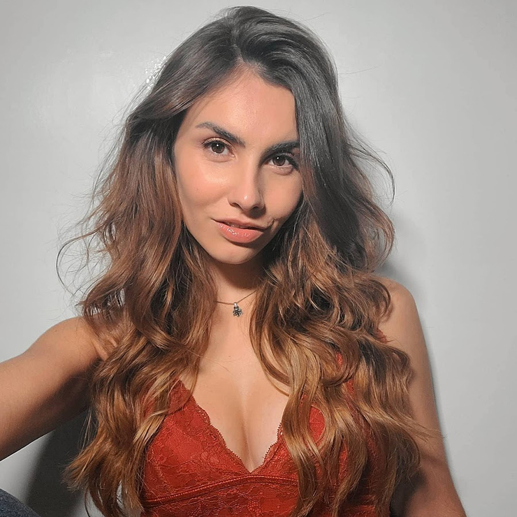 Alicia Atout picture