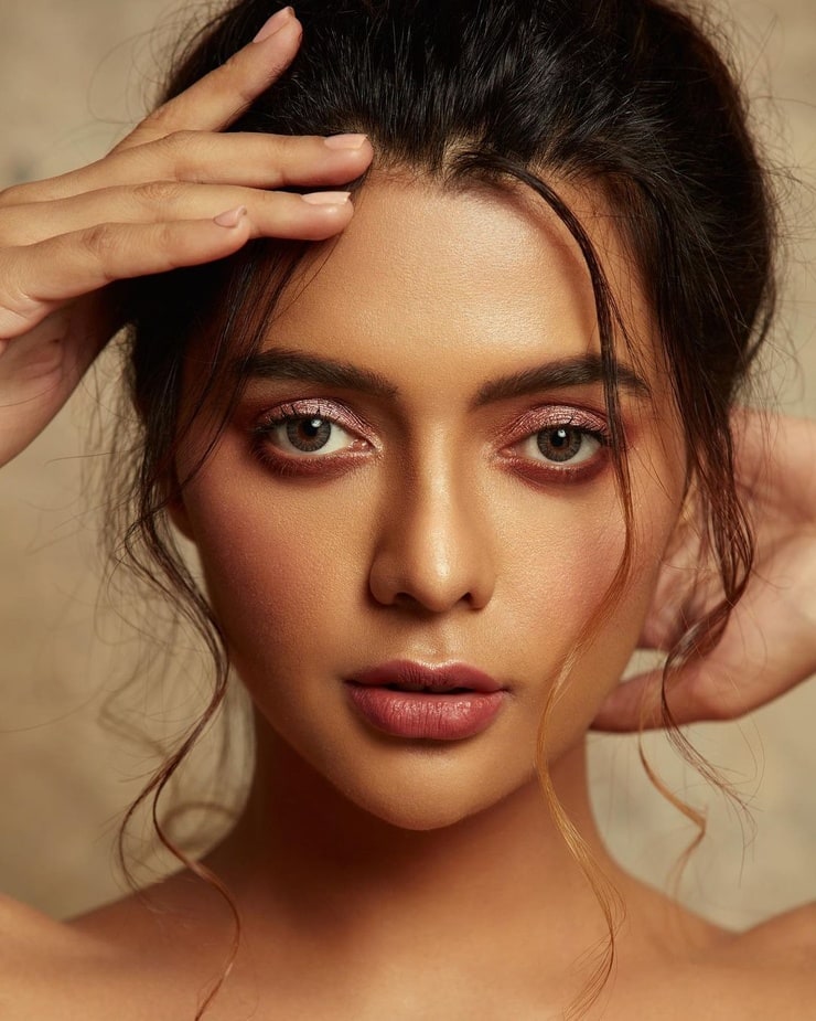 Ruhi Singh