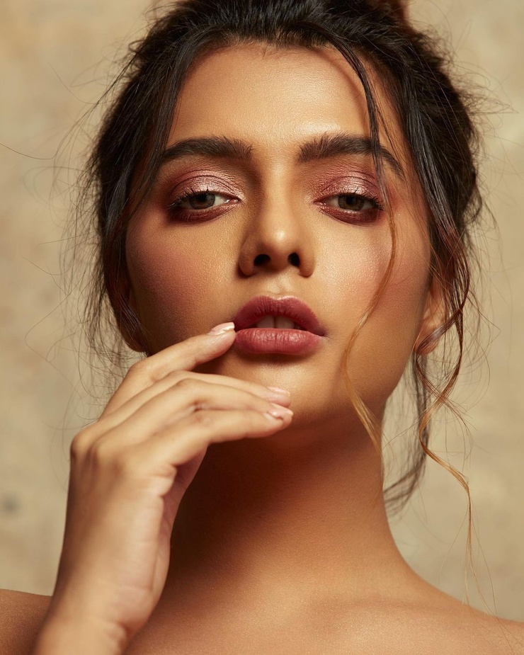 Ruhi Singh Ruhi Singh