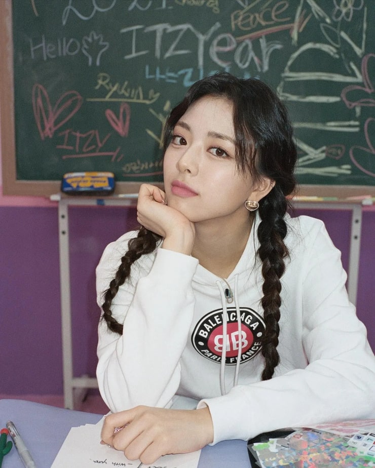 Yuna (ITZY)