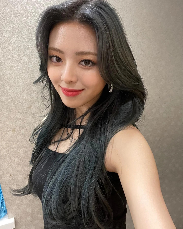 Yuna (ITZY)