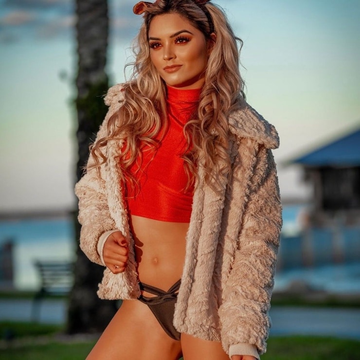 Taynara Melo Taynara Melo
