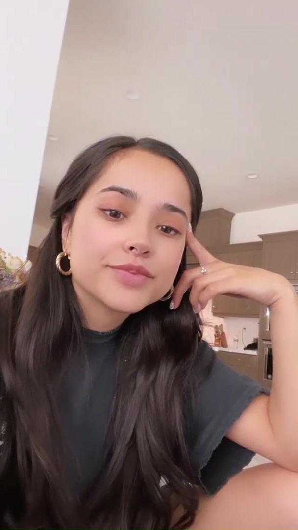 Becky G.