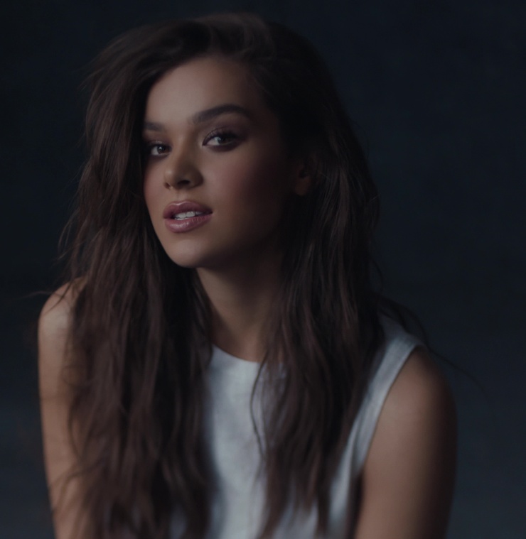 Hailee Steinfeld
