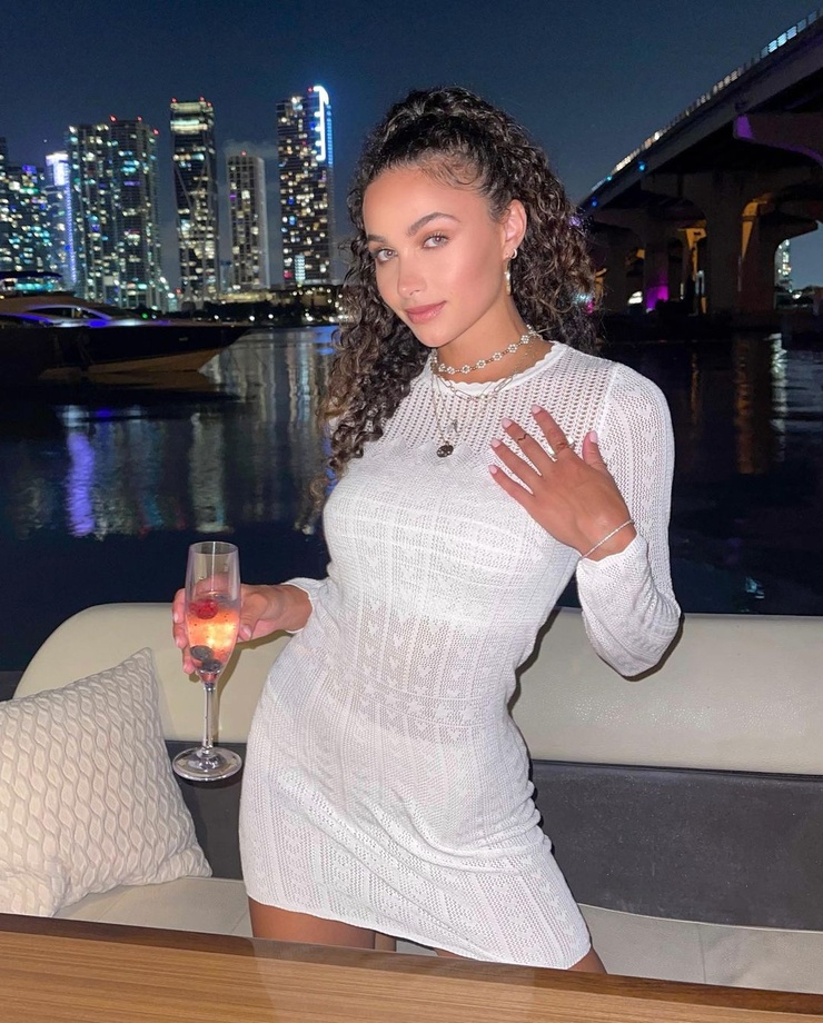 Nina Matos Nina Matos