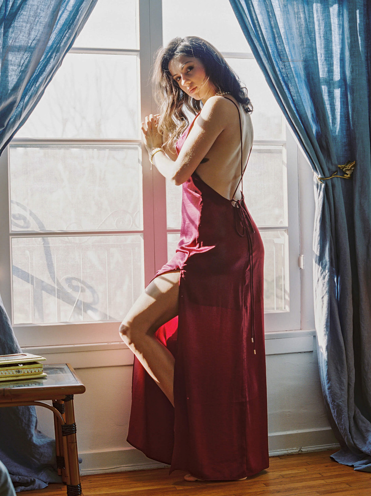 Annet Mahendru Annet Mahendru