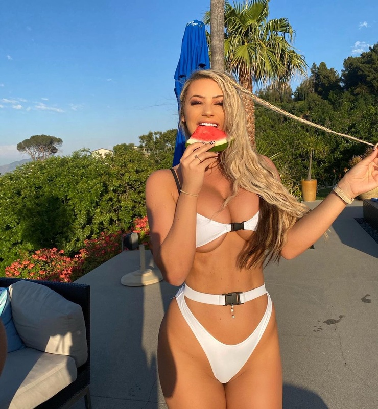 Bri Stern Bri Stern
