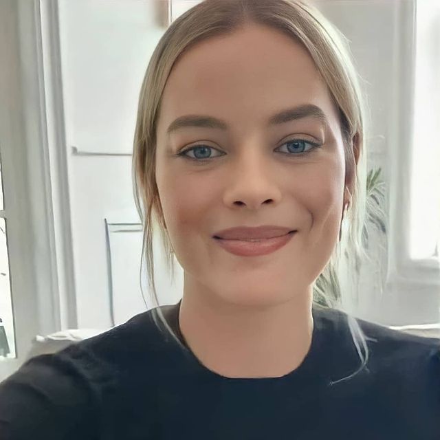 Margot Robbie