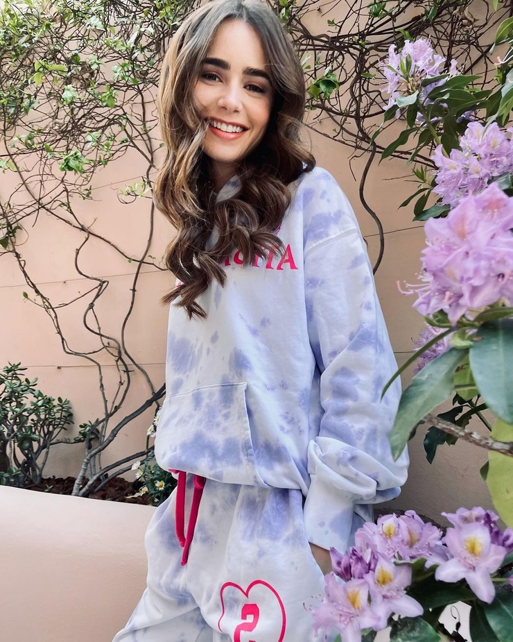 Lily Collins