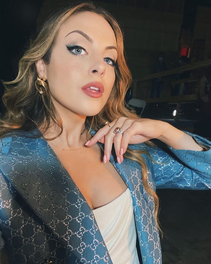 Elizabeth Gillies