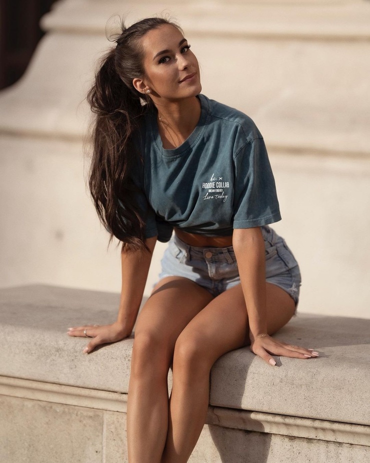 Picture of Carlotta Bnk