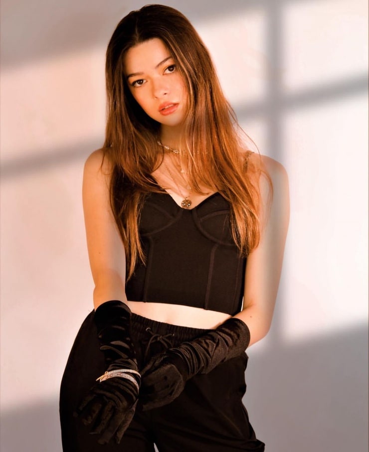 Nikki Hahn Nikki Hahn