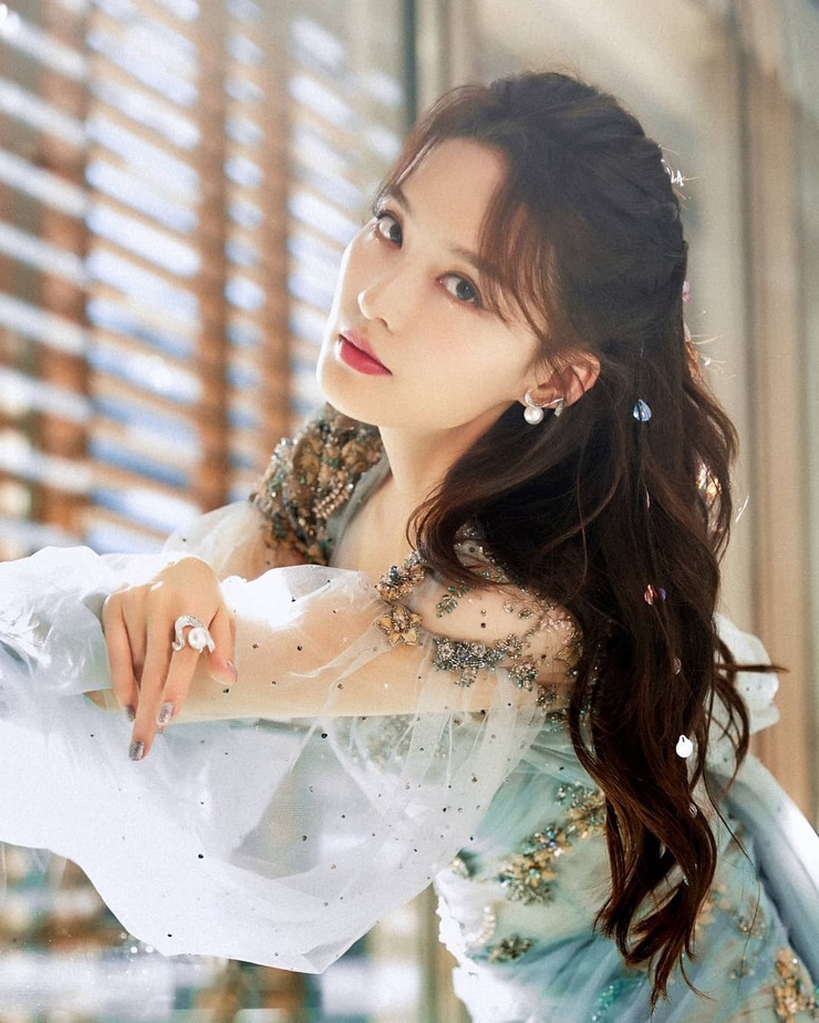 Qin Li Qin Li