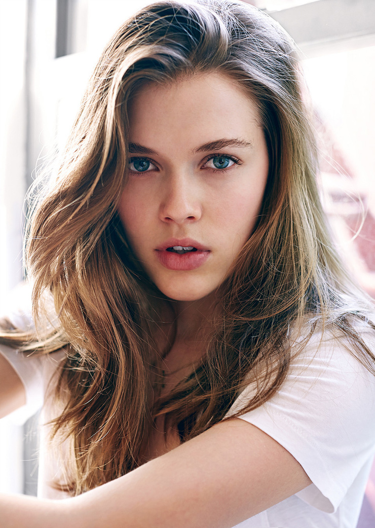 Victoria Lee Victoria Lee
