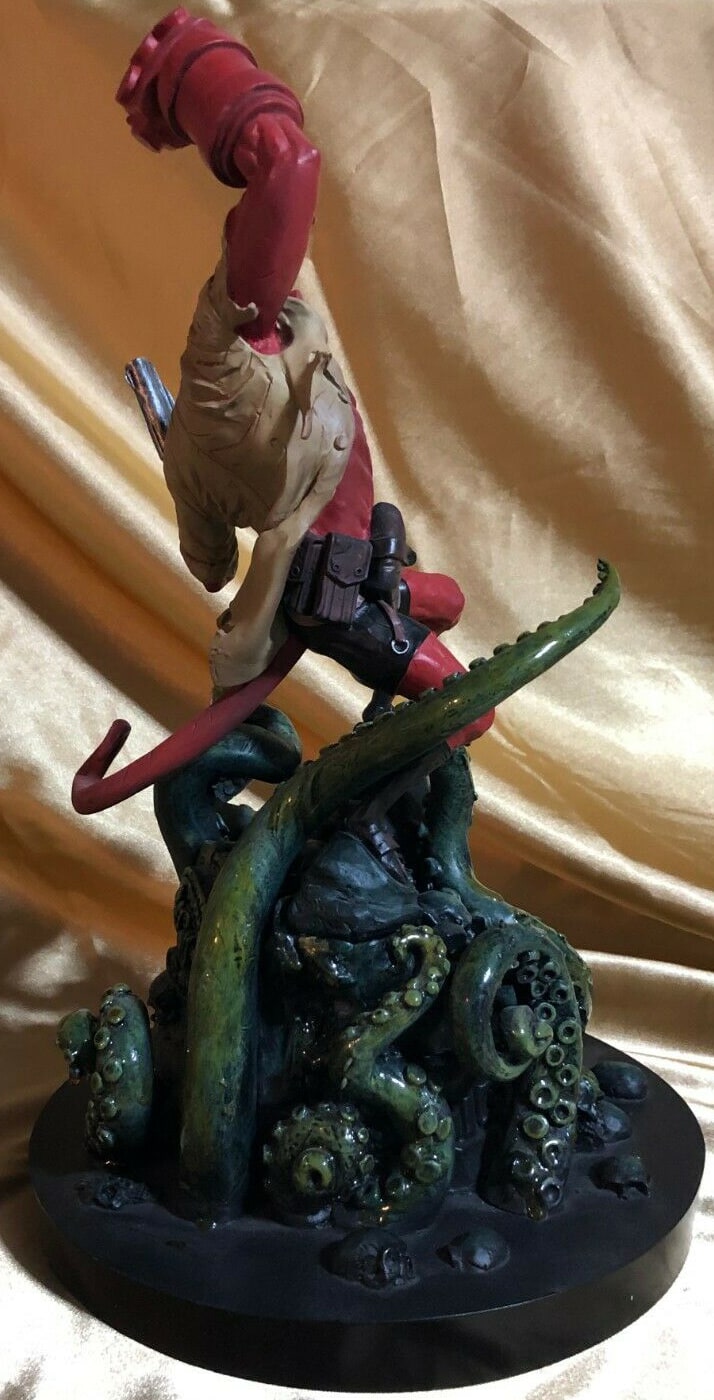 Bowen Designs Hellboy Statue