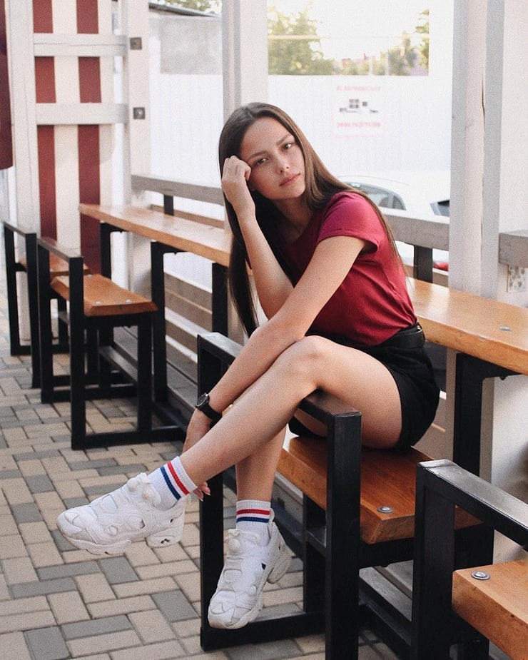 Lisa Rosh Lisa Rosh