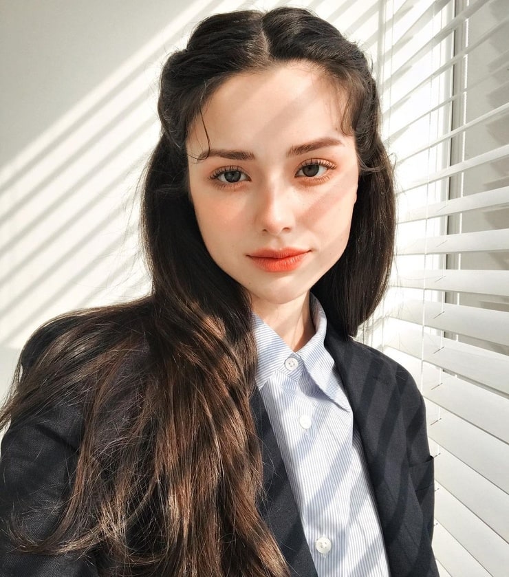 Elsaroshe. Лиза рош модель. Лиза рош. Лиза рош модель. Лиза рош модель.