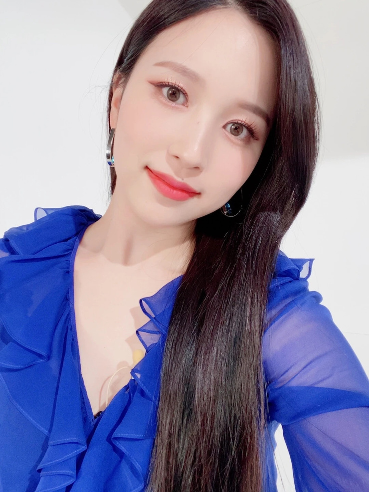 Myoui Mina