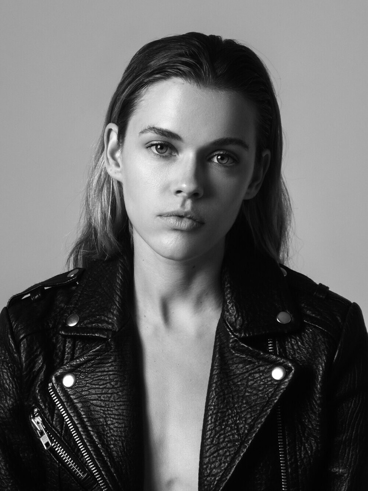 Victoria Lee Victoria Lee