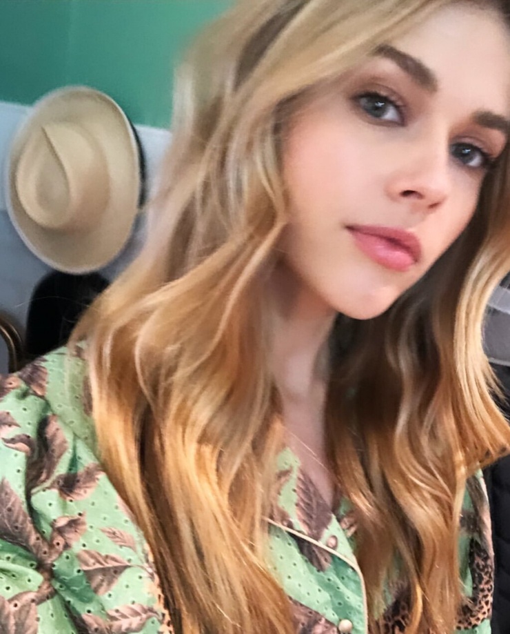Victoria Lee Victoria Lee