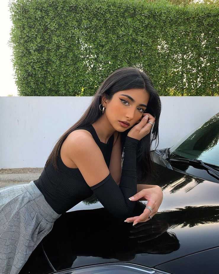Iffat Marashi