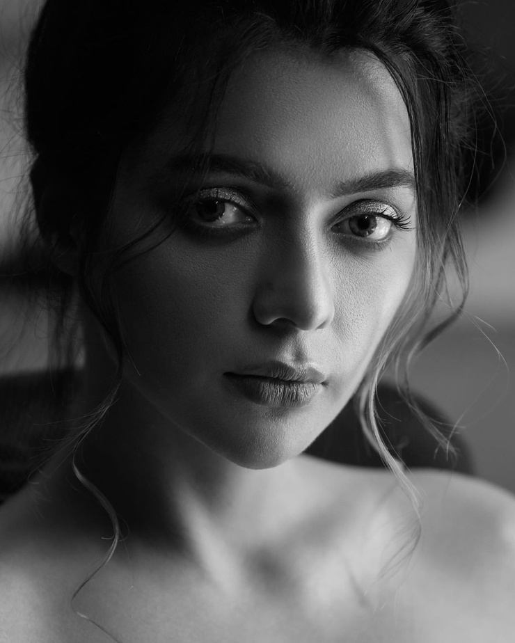 Ruhi Singh Ruhi Singh
