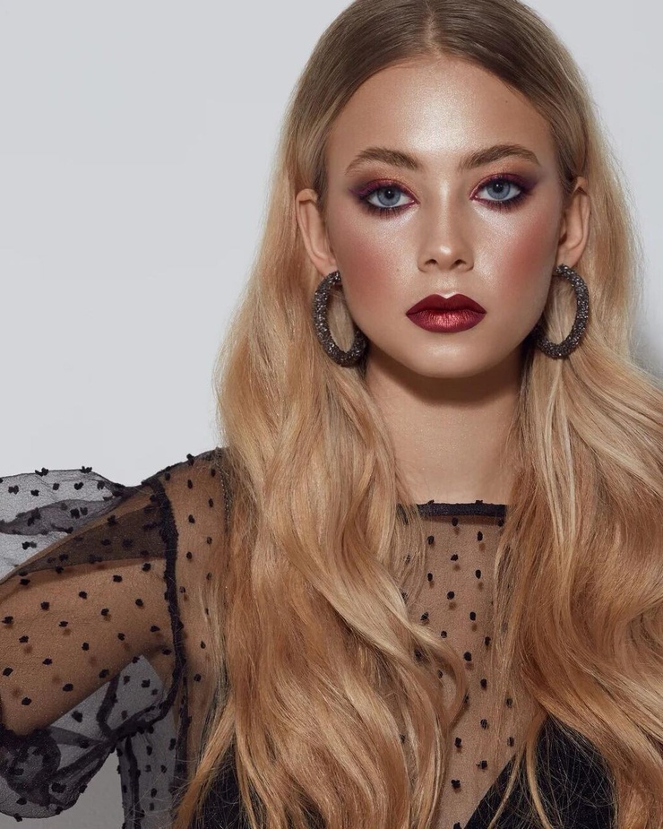 Ulyana Chzhan Ulyana Chzhan