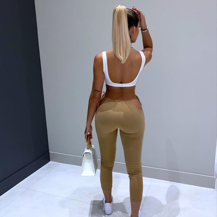 Renèe Estella