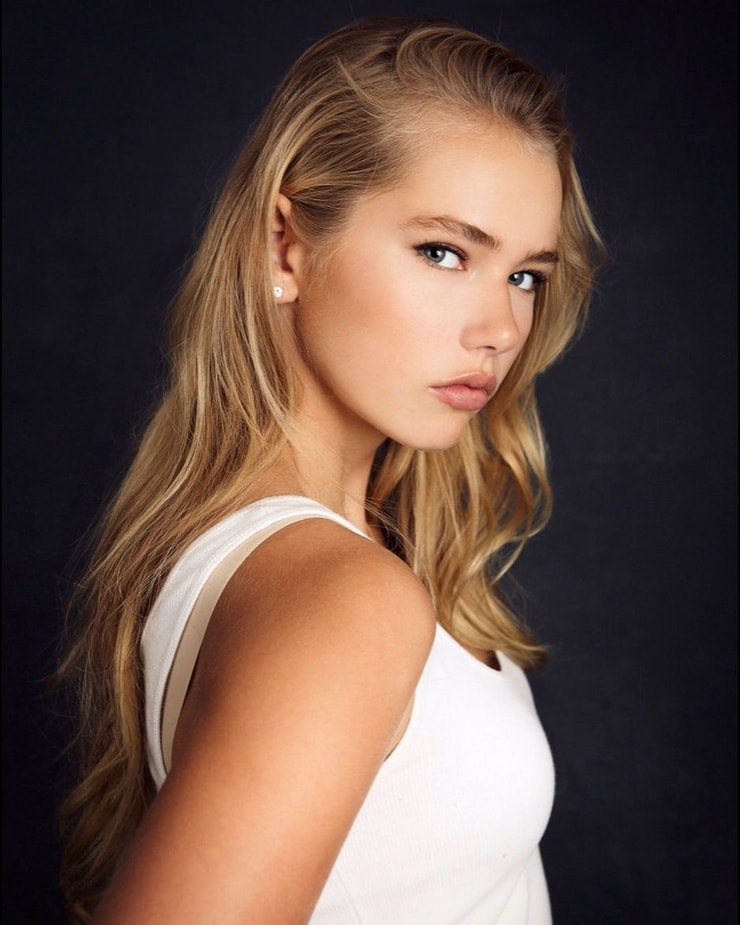 Linnea Mullen Linnea Mullen