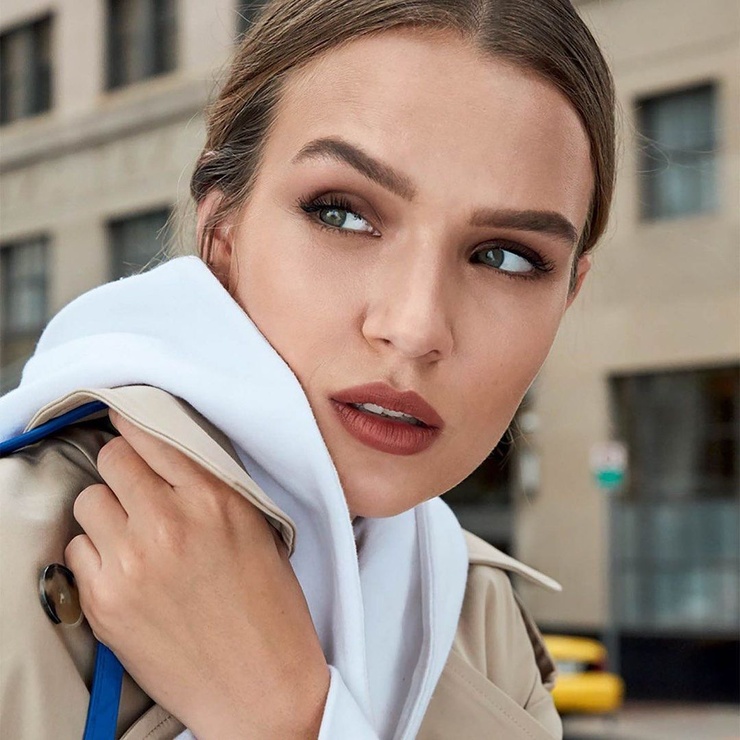 Josephine Skriver Josephine Skriver