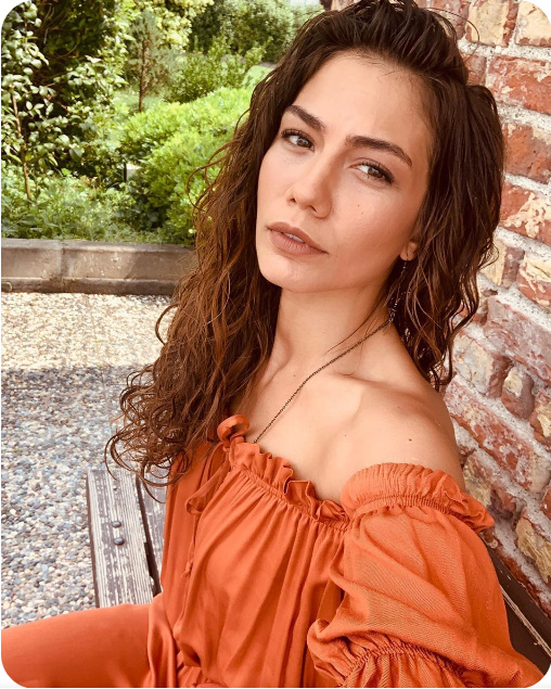 Demet Özdemir Demet Özdemir