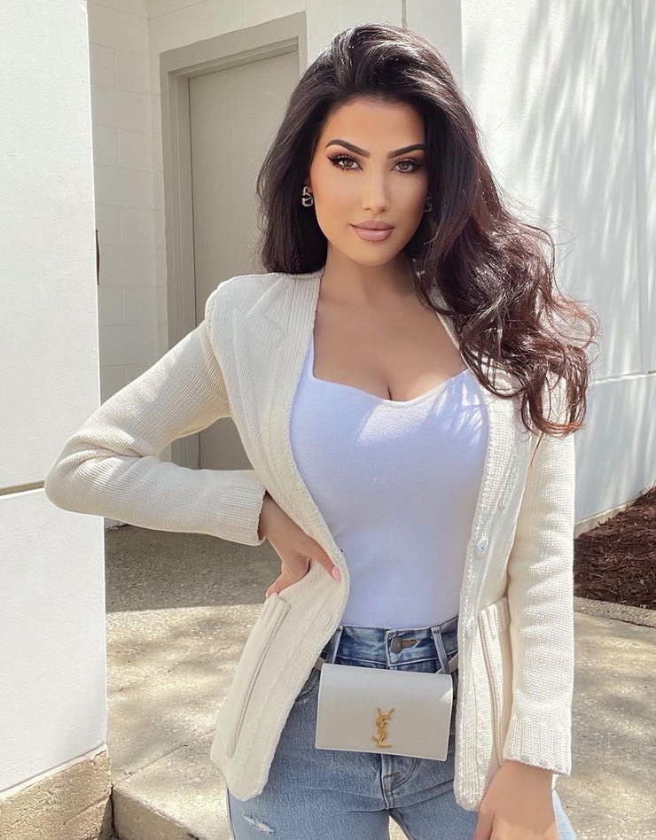 Anastasia Sisi Anastasia Sisi