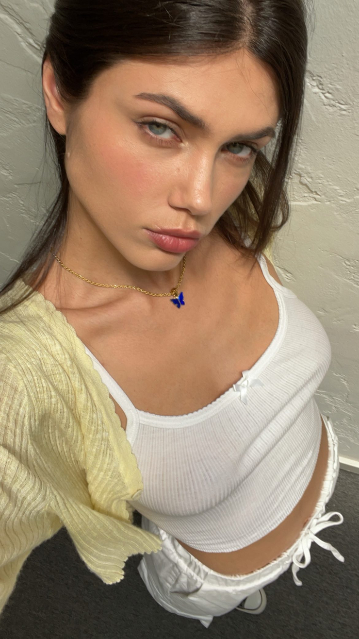 Vika Bronova