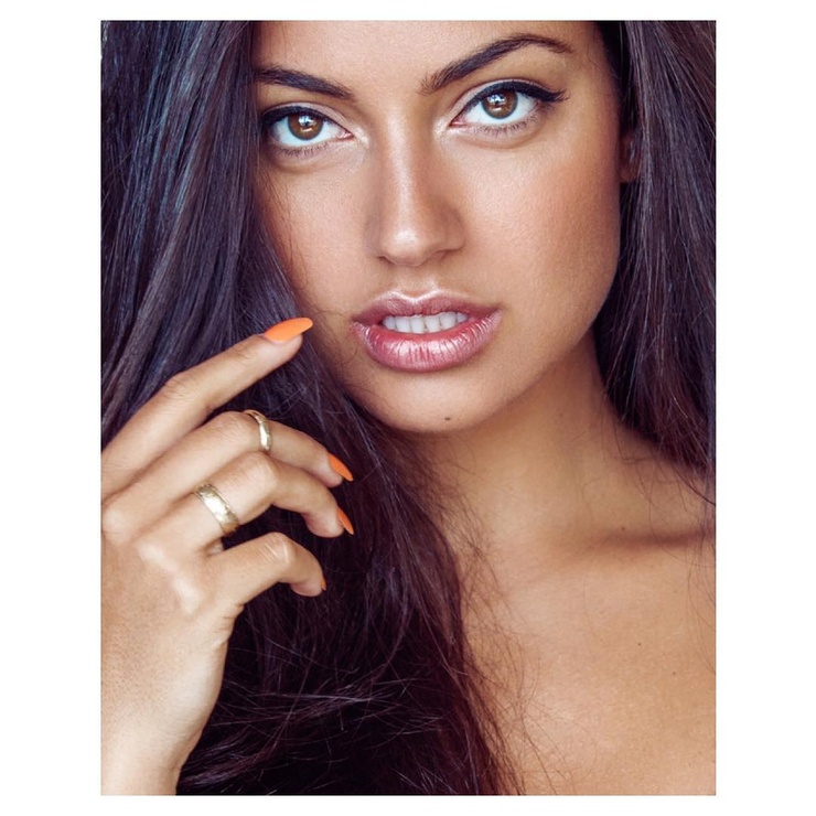 Inanna Sarkis Inanna Sarkis